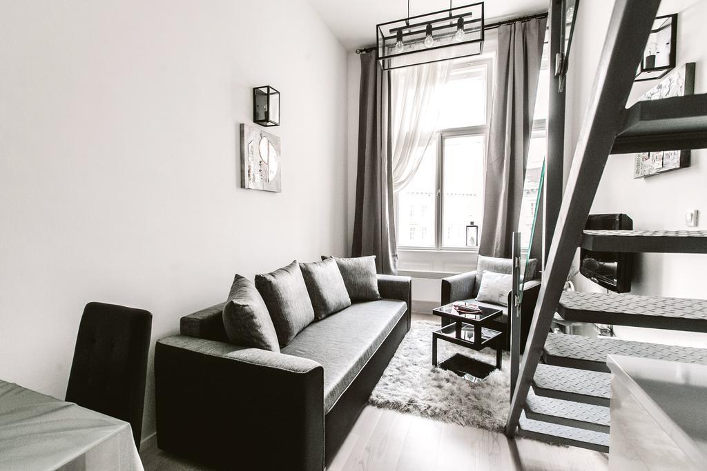 First At Andrassy Apartment 布达佩斯 外观 照片